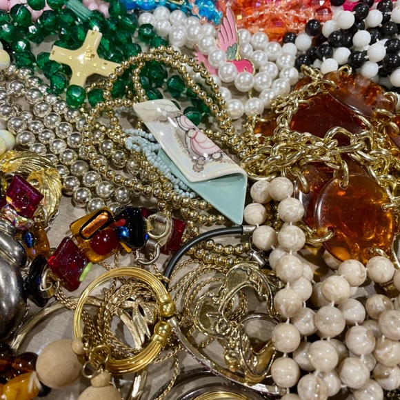 Costume Jewelry Collection - Picture 4 of 7